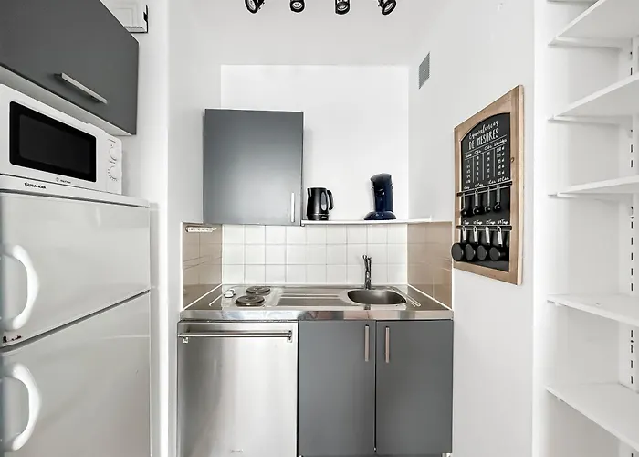 T2 Lumineux Avec Parking Prive Et Vue Degagee * 생 힐레르 드 리에