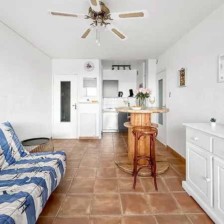 T2 Lumineux Avec Parking Prive Et Vue Degagee