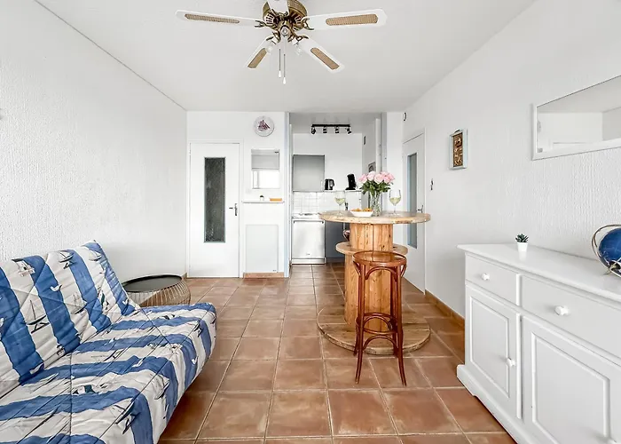 T2 Lumineux Avec Parking Prive Et Vue Degagee